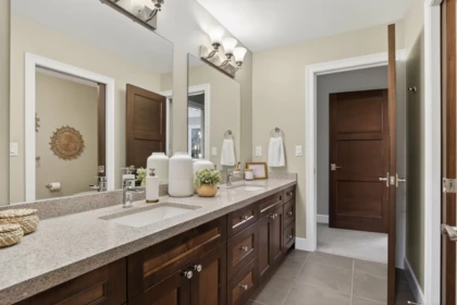 Hallway Photo of 3649 202 Street, Langley, BC