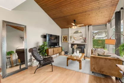 6113 W Greenside Drive, Surrey, BC, Surrey — Townhouse for sale