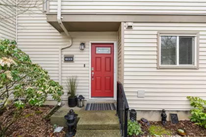 6113 W Greenside Drive, Surrey, BC, Surrey — Townhouse for sale
