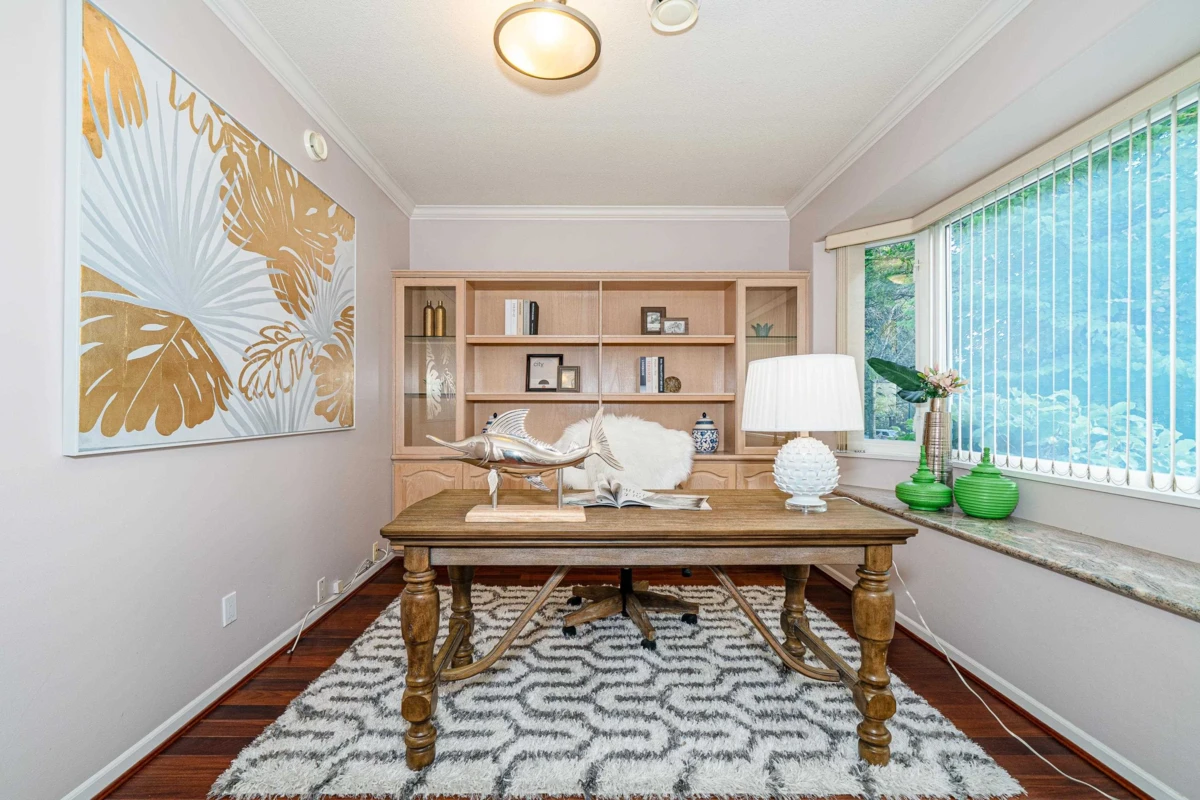Dining Area Photo of 4255 W 15th Avenue, Vancouver, BC