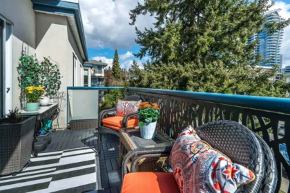 Staircase Photo of 308 1441 Blackwood Street, White Rock, BC