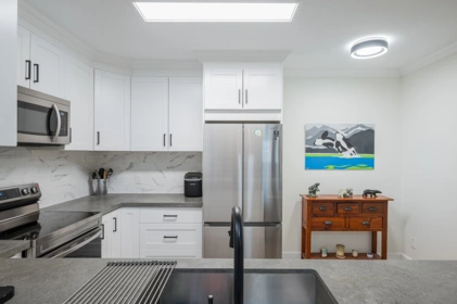 Basement Recreation Room Photo of 204 1255 Best Street, White Rock, BC