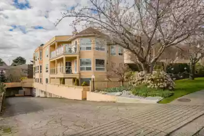 204 1255 Best Street, White Rock, BC, White Rock — Apartment/Condo for sale