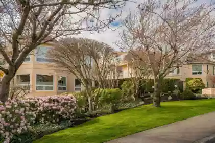 204 1255 Best Street, White Rock, BC, White Rock — Apartment/Condo for sale