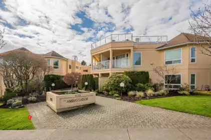 204 1255 Best Street, White Rock, BC, White Rock — Apartment/Condo for sale