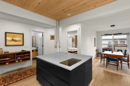 Kitchen Island Photo of 113 33165 2 Avenue, Mission, BC