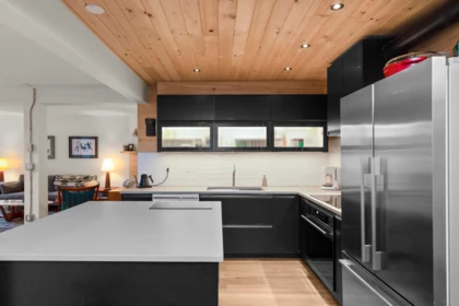 Kitchen Photo of 113 33165 2 Avenue, Mission, BC