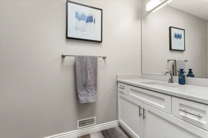 Hallway Photo of 26965 25a Avenue, Langley, BC