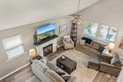 Primary Bedroom Photo of 26965 25a Avenue, Langley, BC