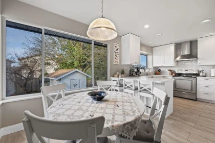 Basement Recreation Room Photo of 19620 Somerset Drive, Pitt Meadows, BC