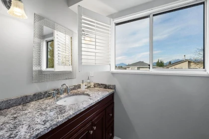 Staircase Photo of 19620 Somerset Drive, Pitt Meadows, BC