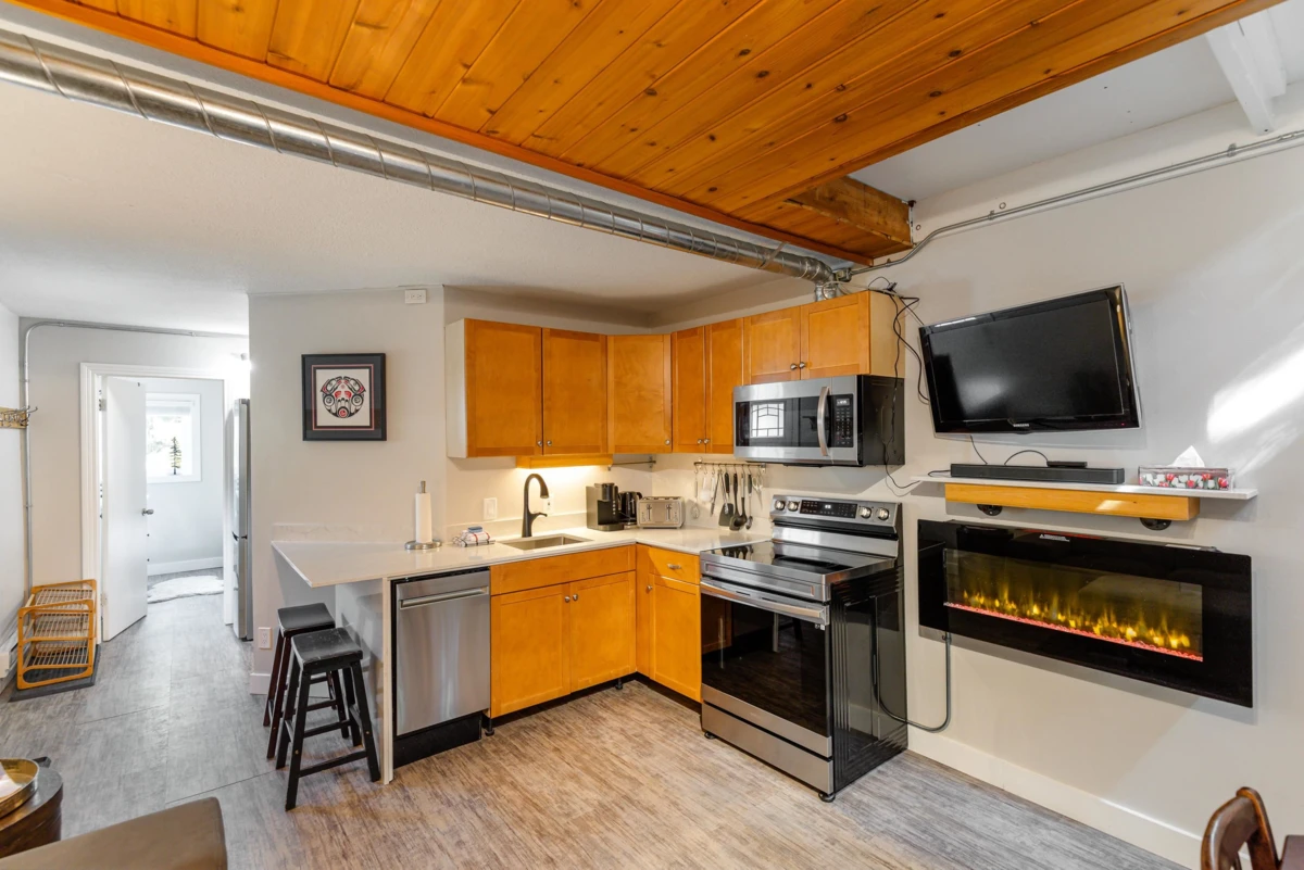 Family Room Photo of 4 2028 Innsbruck Drive, Whistler, BC