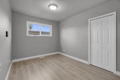 Walk-In Closet Photo of 2319 Hemlock Street, Abbotsford, BC