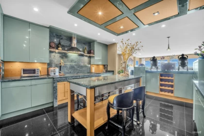 Loft / Bonus Room Photo of 848 Eyremount Drive, West Vancouver, BC