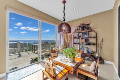 Mudroom Photo of 848 Eyremount Drive, West Vancouver, BC