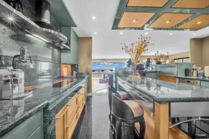 Office / Den Photo of 848 Eyremount Drive, West Vancouver, BC