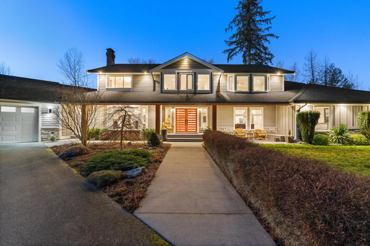 Family Room Photo of 22015 40 Avenue, Langley, BC