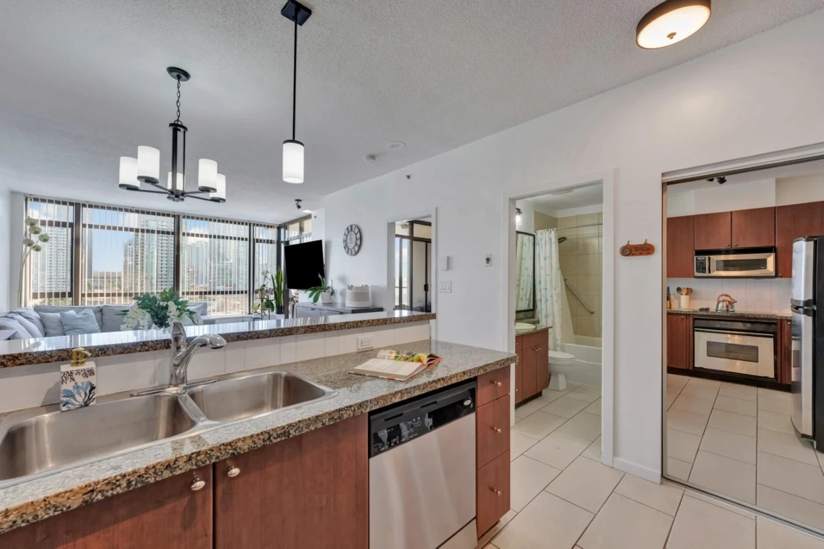 Family Room Photo of 1105 4132 Halifax Street, Burnaby, BC