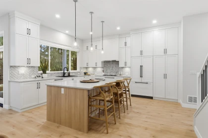 Kitchen Island Photo of 34694 Macey Avenue, Abbotsford, BC