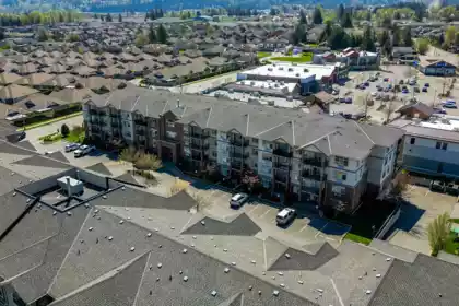 Backyard Photo of 412 45769 Stevenson Road, Chilliwack, BC