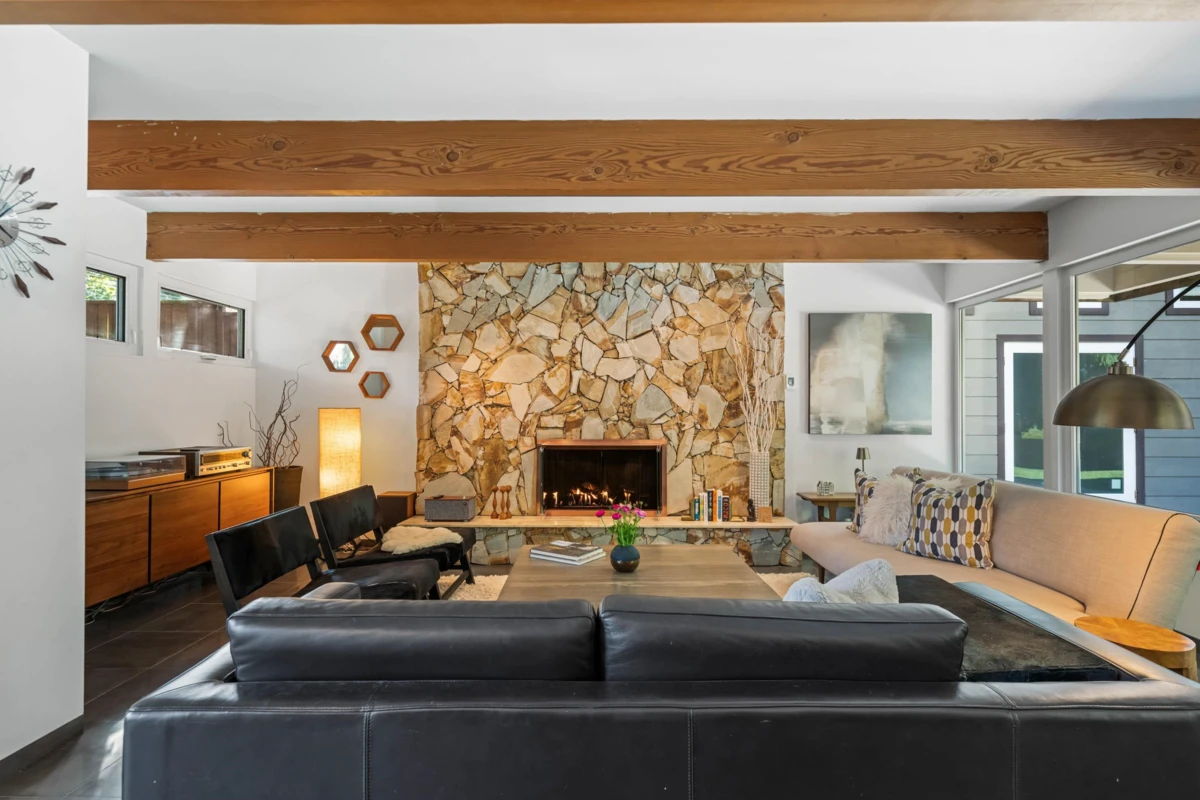 Family Room Photo of 4909 8a Avenue, Delta, BC