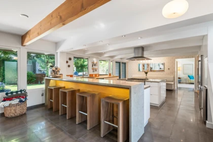 Breakfast Nook Photo of 4909 8a Avenue, Delta, BC