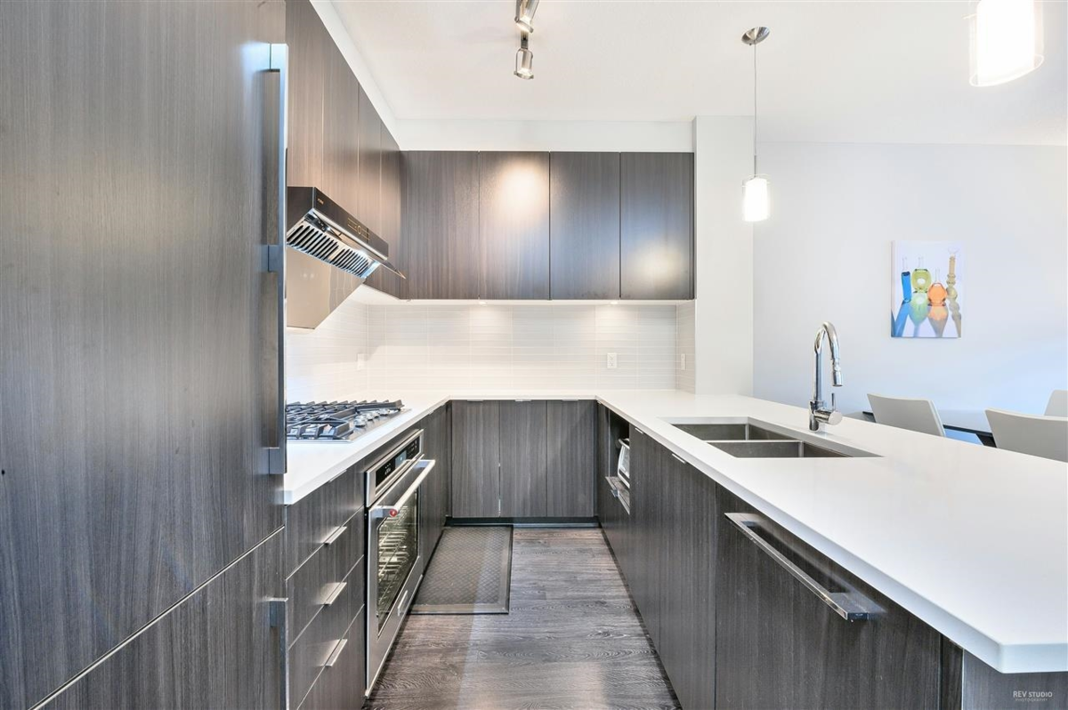 Dining Area Photo of 121 9366 Tomicki Avenue, Richmond, BC