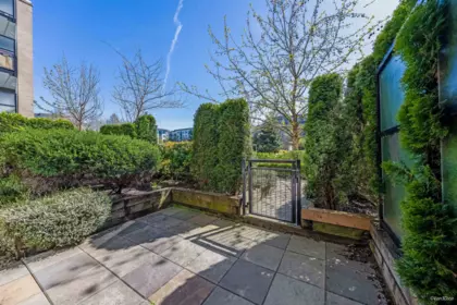 121 9366 Tomicki Avenue, Richmond, BC, Richmond — Apartment/Condo for sale