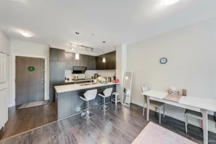Kitchen Island Photo of 121 9366 Tomicki Avenue, Richmond, BC