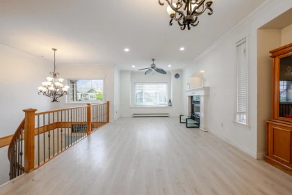 Kitchen Island Photo of 2737 Carriage Court, Abbotsford, BC