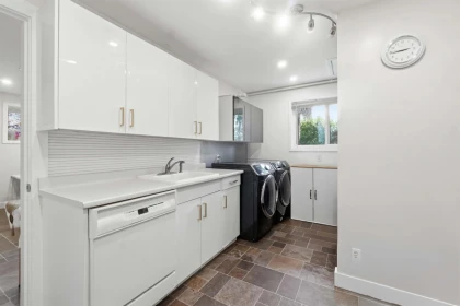 Garden / Landscaping Photo of 140 E Eighth Avenue, New Westminster, BC