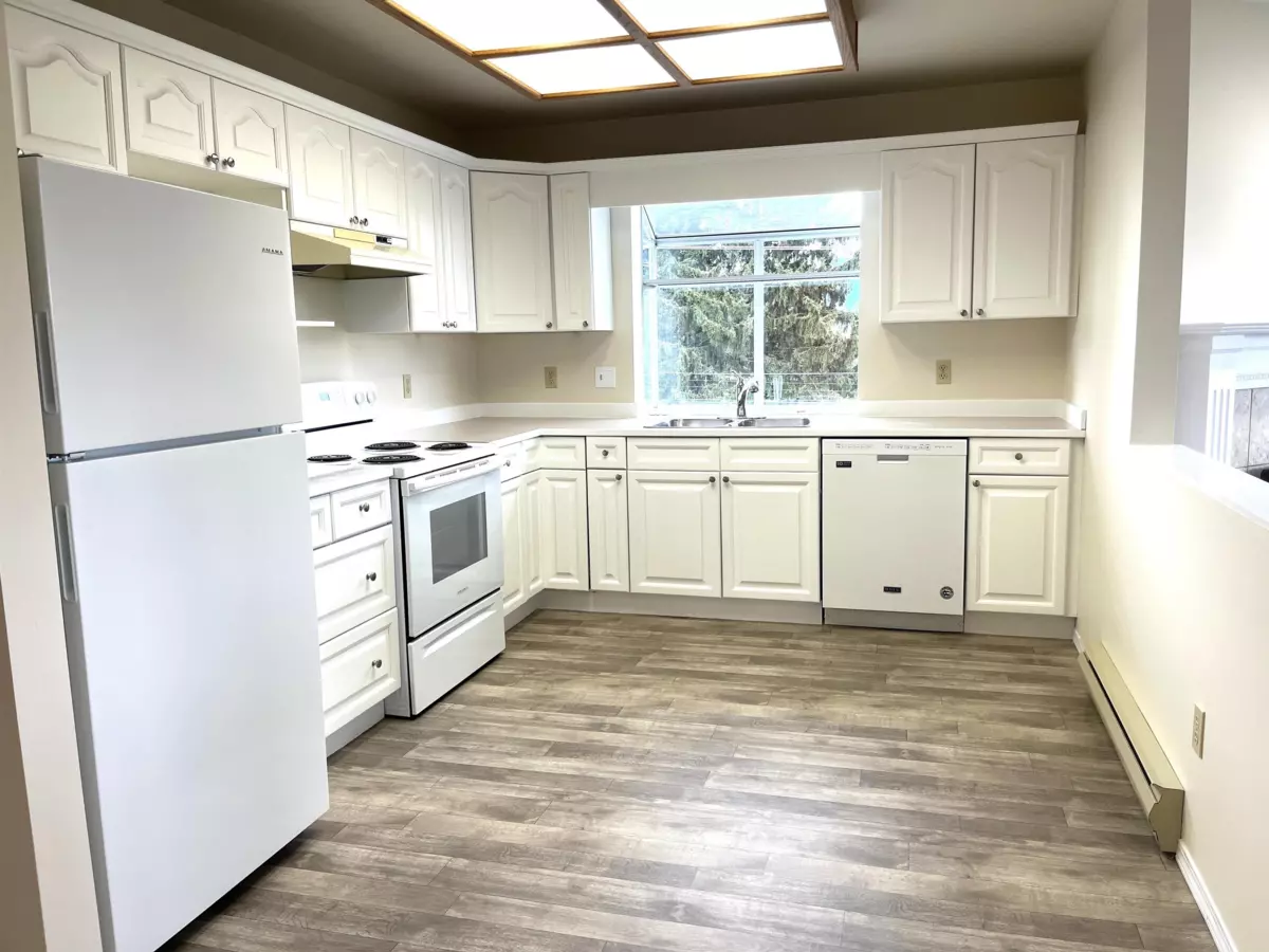 Dining Area Photo of 305 46199 Margaret Avenue, Chilliwack, BC