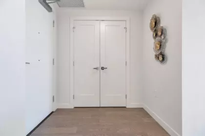 Walk-In Closet Photo of 613 1526 Finlay Street, White Rock, BC