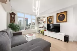 611 618 Carnarvon Street, New Westminster, BC