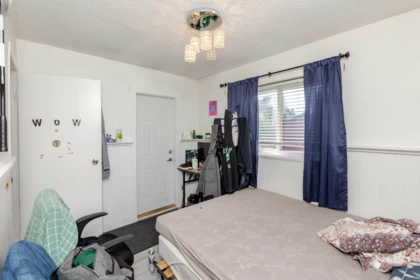 Powder Room Photo of 12048 Mcintyre Court, Maple Ridge, BC