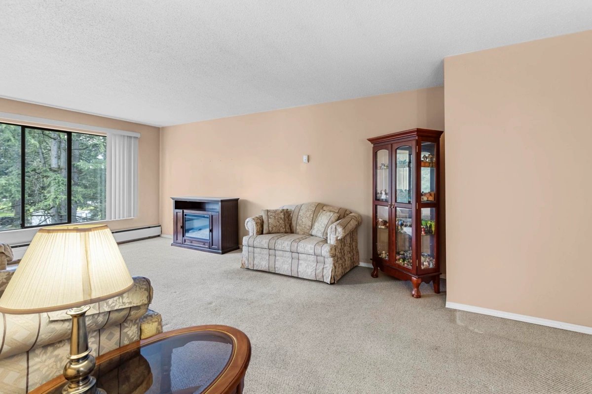 Family Room Photo of 311 32175 Old Yale Road, Abbotsford, BC