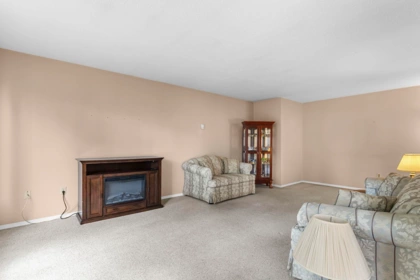 Breakfast Nook Photo of 311 32175 Old Yale Road, Abbotsford, BC