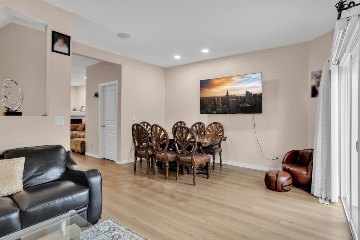 Family Room Photo of 3 12677 63 Avenue, Surrey, BC