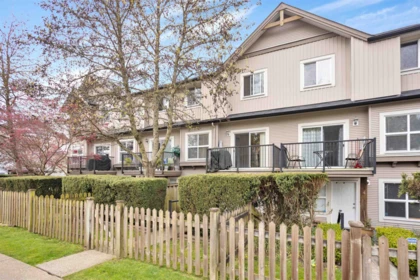 Laundry Room Photo of 3 12677 63 Avenue, Surrey, BC