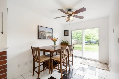 Kitchen Island Photo of 27145 27b Avenue, Langley, BC
