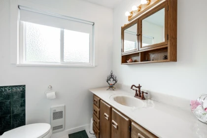 Laundry Room Photo of 27145 27b Avenue, Langley, BC