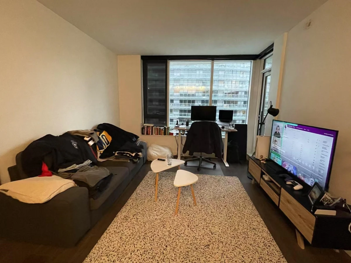 Living Room Photo of 1817 68 Smithe Street, Vancouver, BC