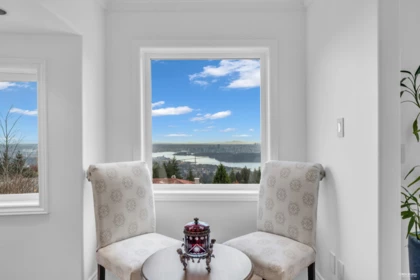 Hallway Photo of 1525 Errigal Place, West Vancouver, BC