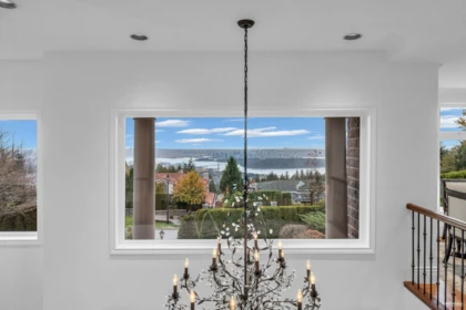 Kitchen Photo of 1525 Errigal Place, West Vancouver, BC