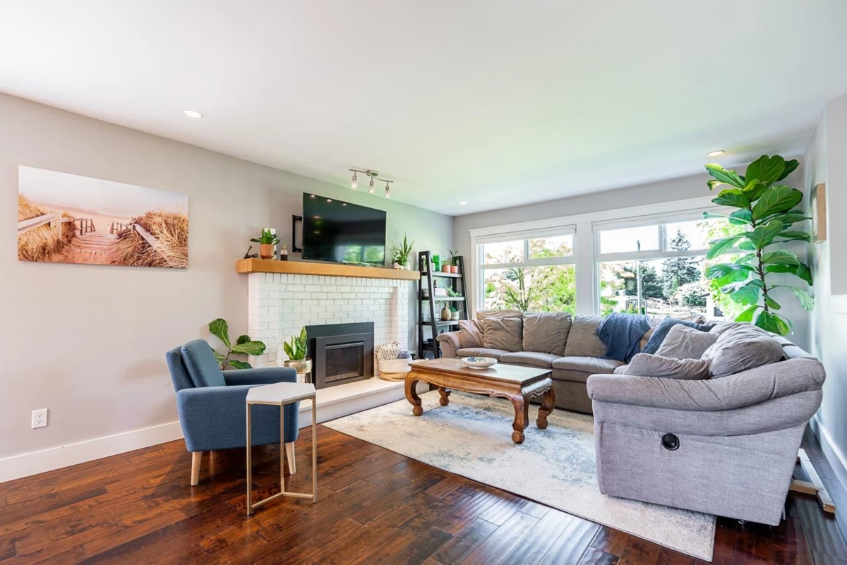 Family Room Photo of 14205 Melrose Drive, Surrey, BC