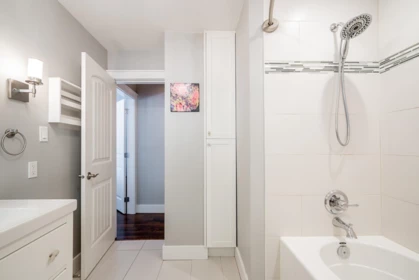 Basement Recreation Room Photo of 14205 Melrose Drive, Surrey, BC