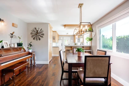 Kitchen Photo of 14205 Melrose Drive, Surrey, BC