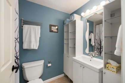 Mudroom Photo of 219 3629 Deercrest Drive, North Vancouver, BC