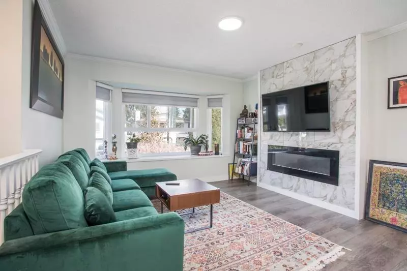 Family Room Photo of 20444 Dale Drive, Maple Ridge, BC