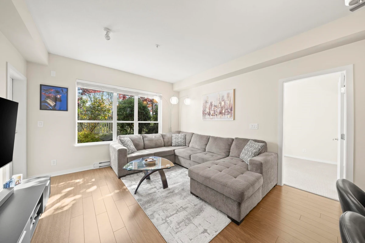 Family Room Photo of 106 6460 194 Street, Surrey, BC